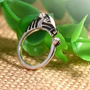 {MALLORY} Adorable horse statement wrap ring